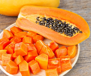 can dogs eat papaya safely